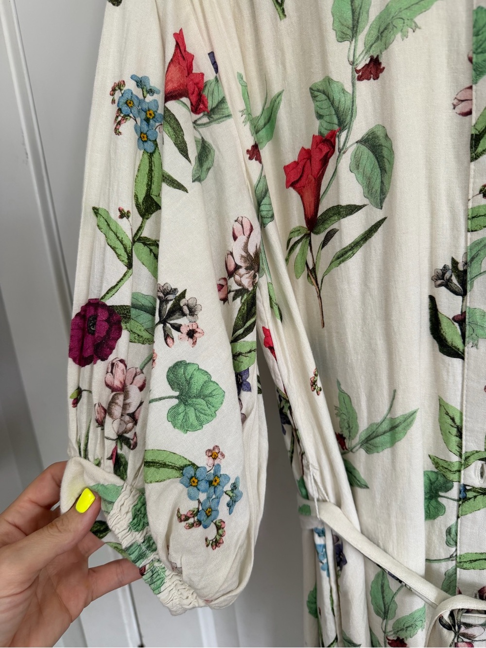 Floral Button-Front Cream Maxi Dress with Belt- linen dress from Anthropologie - Picture 4 of 7
